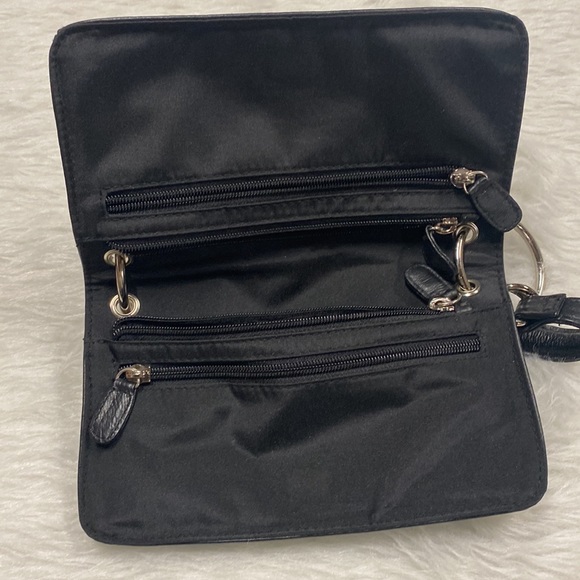 Wilson’s Leather (Like New) • Maxima Black Leather Mini Bag - Picture 4 of 7